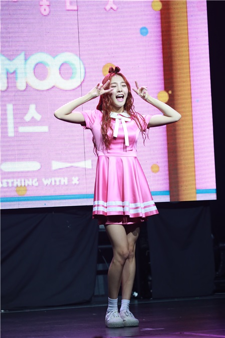 女团SONAMOO29日上午在首尔麻浦区举行第三张迷你专辑发行纪念《Showcase》