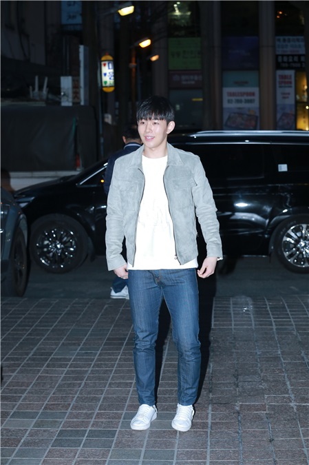 SBS电视剧《被告人》剧组举行终放宴 池晟、严基俊、少女时代成员Yuri、严贤璟等出席