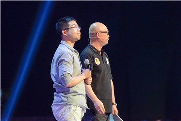 男嘉宾疯狂追星惹争议