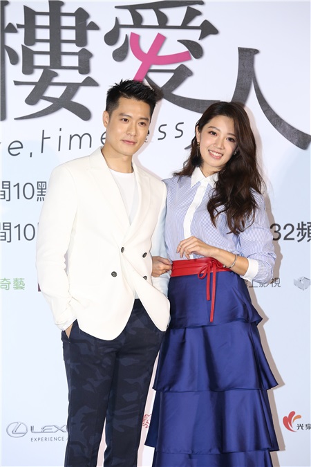 周汤豪、孟耿如、黄薇停、张捷等出席戏剧《钟楼爱人》首映会