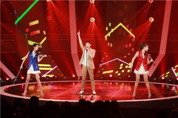 SBS音乐节目《THE SHOW》 SPICA、9MUSES A、I.O.I等带来精彩舞台