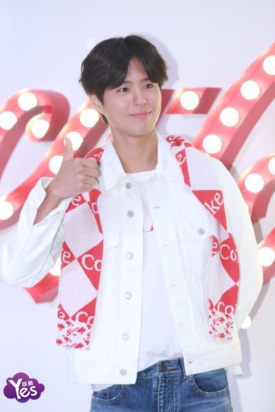 朴宝剑出席冬季奥运宣传活动 帅气亮相温暖寒冬