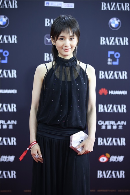 2017芭莎明星慈善夜在京盛大举行 数百位明星共用盛宴