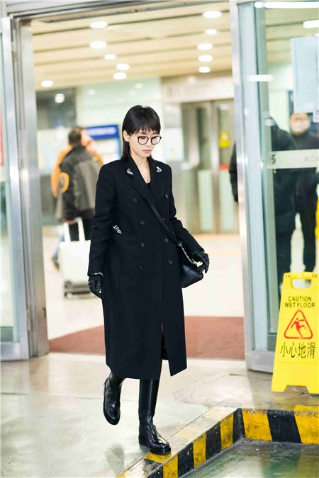王子文不仅演活了全民妖精 还靠着气质和衣品改写小个子时尚