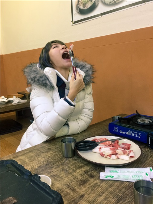 林明祯牵手李敏镐唯美出镜 枫树下骑脚踏车的女孩电晕欧巴