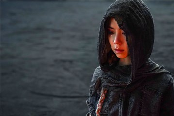 邓紫棋新专辑先行曲《Gloria》MV上线 用音乐开启爱的启示之路