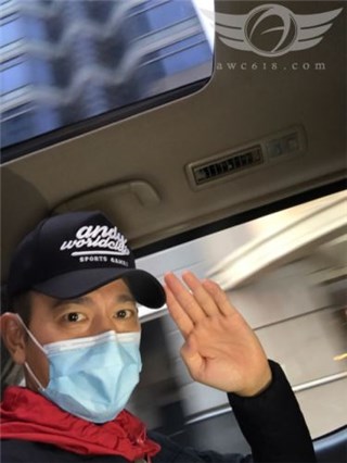 刘德华等了好久终於等到回家