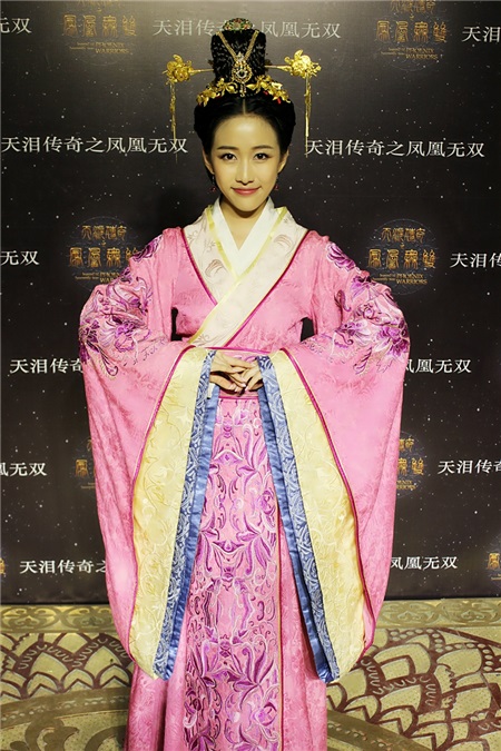 刘美含挑战双面公主 首次古装扮相惊艳四座