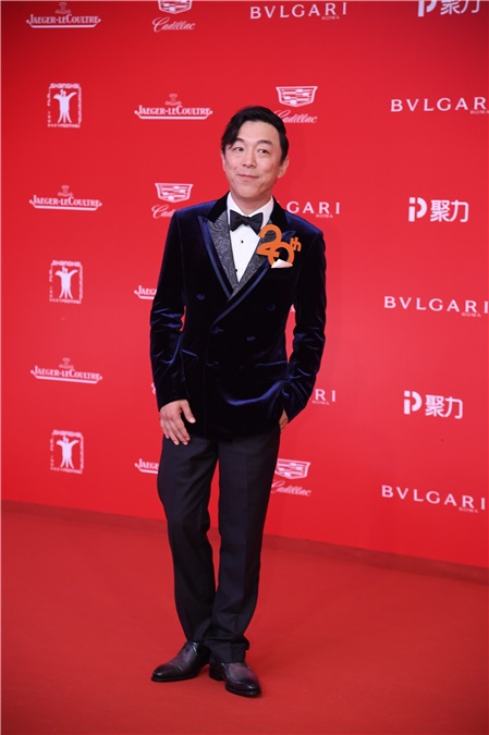众星云集红毯星光熠熠 朱茵段奕宏携新剧亮相红毯