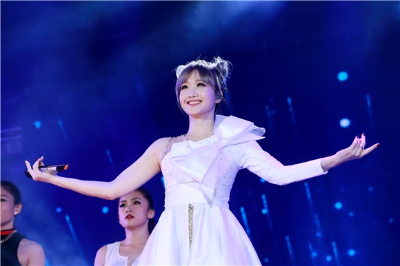 Selina、任家萱、林俊杰等参加2016新北市欢乐耶诞城《巨星耶诞演唱会》