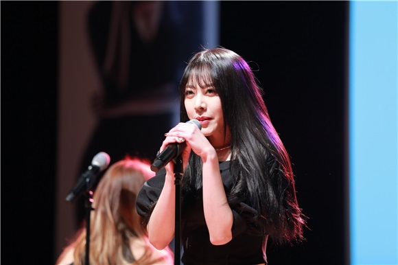 女团Brave Girls举办2017 Rollin’ SHOWCASE