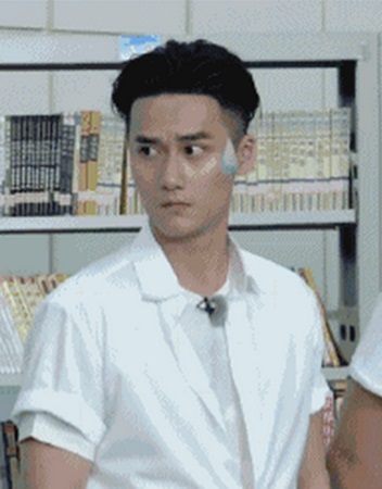 蒋劲夫大秀腰力变体力王  2分钟130个仰卧起坐惊呆众人