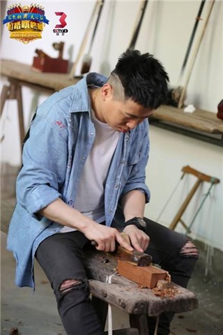 胡彦斌制作醒目
