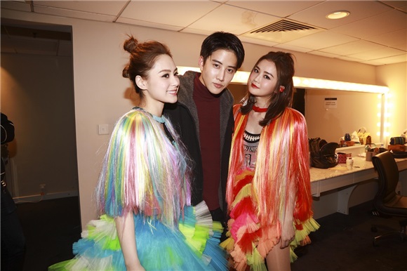 Twins:唱饮歌,唱相爱的十五年