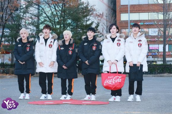 Pentagon、KARD、ASTRO等亮相《Music Bank》上班路