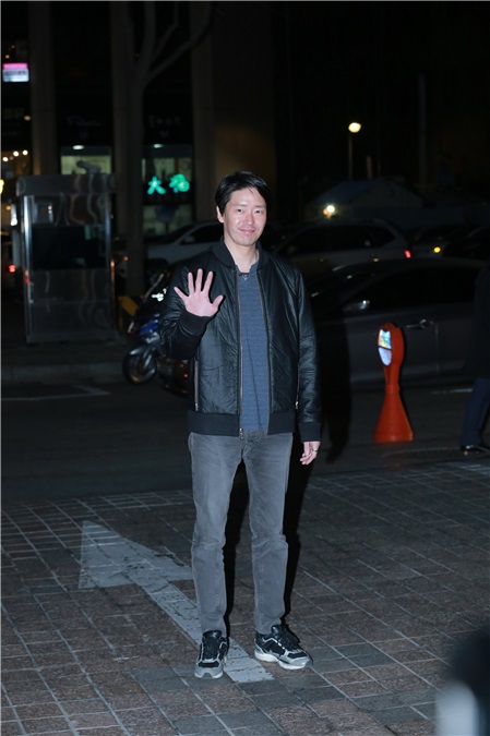 SBS电视剧《被告人》剧组举行终放宴 池晟、严基俊、少女时代成员Yuri、严贤璟等出席