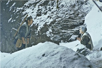 绪形拳将坂本寿美子带至深山抛弃