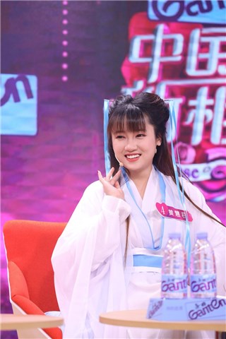 《中国新相亲》女嘉宾中藏着高考状元？“李佳琦”花式推销赢得众家庭好评！