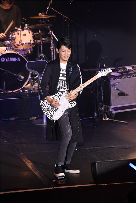 日本男星藤木直人来台举办个人演唱会与歌迷相见