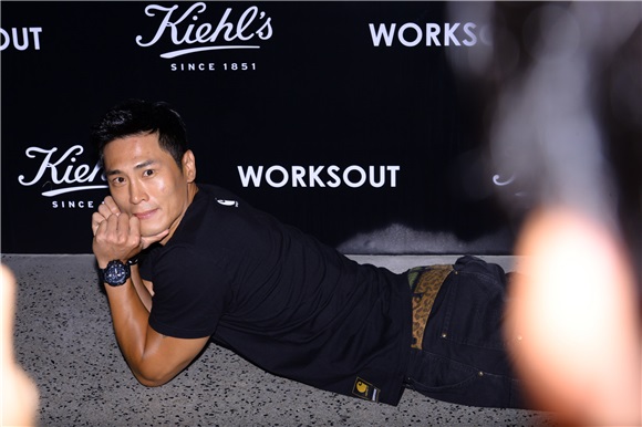 品牌Kiehl’s(契尔氏)Photo wall举行活动 SHOW ME THE MONEY第四季优胜GXNZI等出席