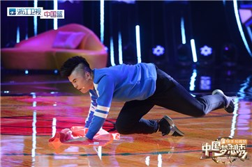 “擦地哥”梦想进军NBA