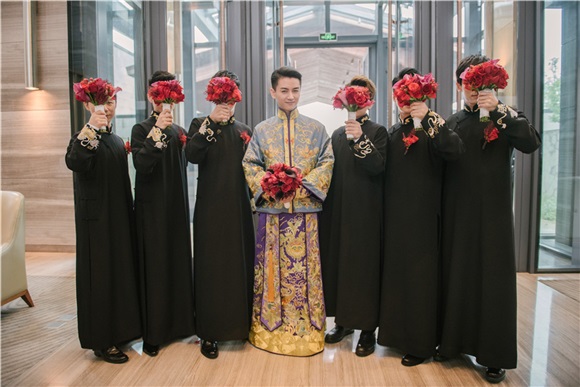 王茂蕾义气兄弟情 陈晓大婚当伴郎助阵