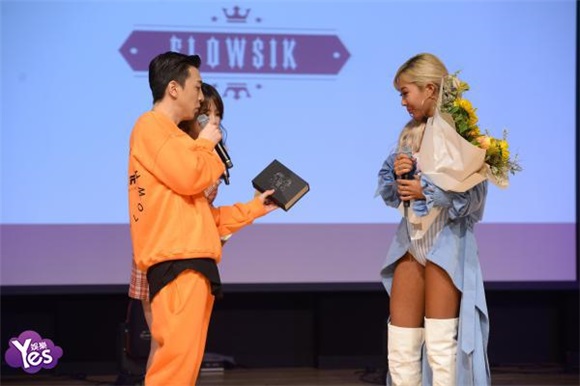 〈Yes 首尔现场〉饶舌歌手FLOWSIK举办SHOWCASE 劲歌热舞嗨翻全场