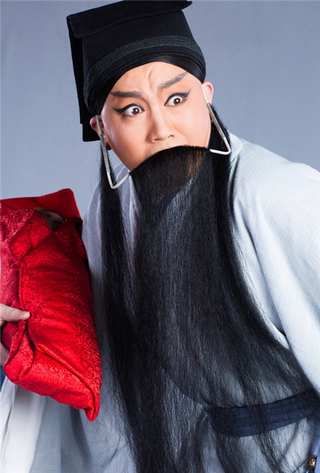 《赵氏孤儿》隆重上演 昆曲结合悲剧引热议