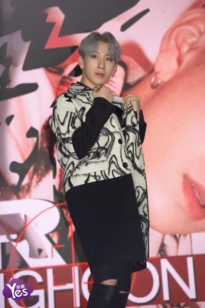 〈Yes 首尔现场〉新人男团NOIR举办出道showcase
