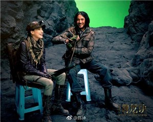 陈坤现身《上海堡垒》首映 喊话舒淇打call