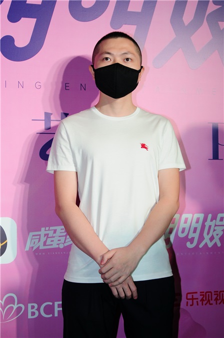 网红圈的教主!羽泉助力黄晓明上海发布会 马建国、马睿、仝卓等网红主播频亮相
