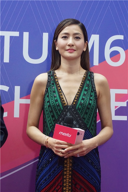 周秀娜、吴千语、周汶錡出席美颜手机发布会