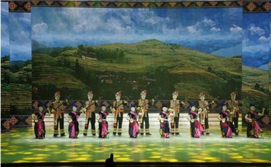 龙州县天琴文化传承中心演绎的壮族歌曲《天之琴》