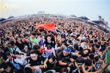 (首届三亚国际音乐节图片)