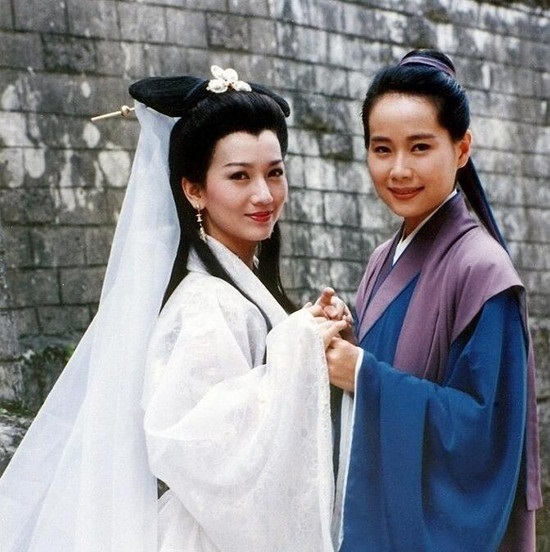 马思纯周冬雨高圆圆贾静雯 这些配一脸的女女cp你们get到了吗?