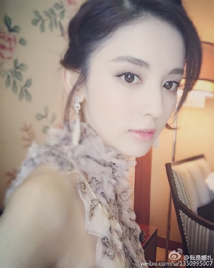 2016金鹰女神得主落谁家 杨幂、郑爽、娜札激烈争斗中