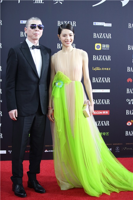 2017芭莎明星慈善夜在京盛大举行 数百位明星共用盛宴