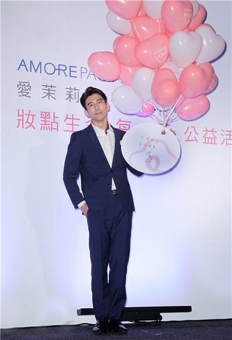 修杰楷与众人齐心关怀癌友
