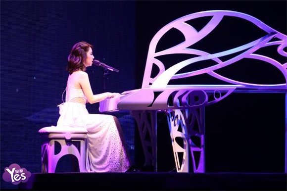 邓紫棋演唱会最终场完美落幕 安可曲《我只在乎你》惊艳粉丝