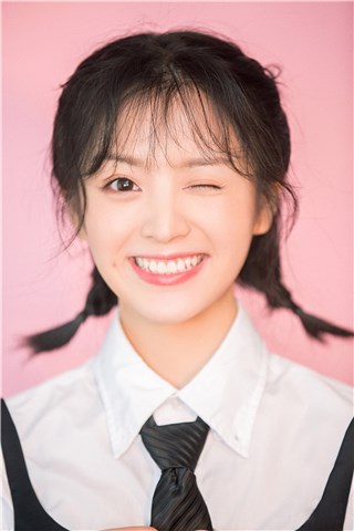 田曦薇《我的宠物少将军》开机 饰演薄荷系女主苏小荷