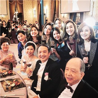 合音天后婚礼!现场众星云集 SHE三人合体现身