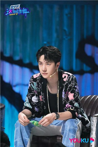 《这！就是街舞》第五季豆豆带队逆风翻盘 年轻舞者火力全开炸裂街舞能量