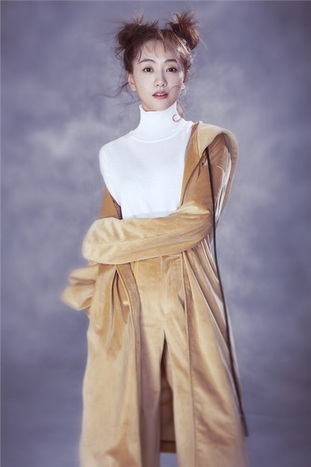 杨蓉哪吒头写真曝光 俏皮可爱少女感十足