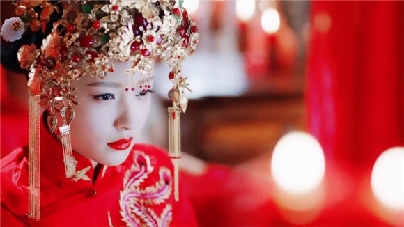 杨幂唐嫣杨紫孙怡的民国新娘装大盘点 网友：太美了！