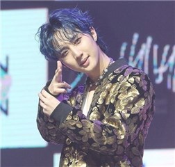 PENTAGON同台确诊偶像急隔离　李会泽 “暂缓兵役”入伍时间确定
