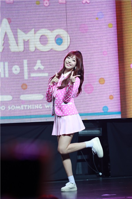 女团SONAMOO29日上午在首尔麻浦区举行第三张迷你专辑发行纪念《Showcase》