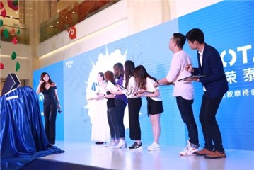 图:林志玲与粉丝默契十足