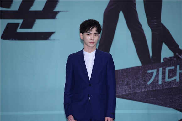 《守望者》办制作发布会 李诗英金英光等亮相