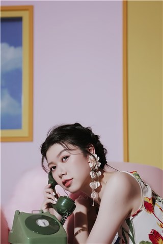 「触电系女声」蔡恩雨全新单曲〈没完没了的情歌〉邀请偶像韦礼安谱曲