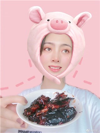 邢菲厨艺教学现场惨翻车 呆萌属性萌翻粉丝